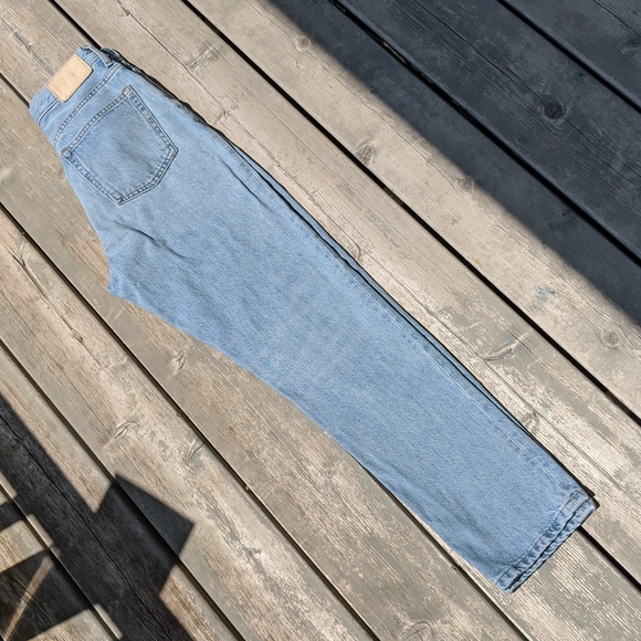 Everlane 90's Cheeky Jean - Picture 6 of 16